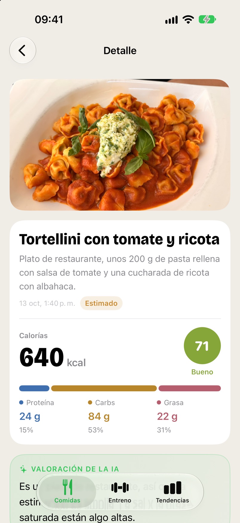 Detalle de una comida en Balora: tortellini con tomate y ricota, 640 kcal, 24 g de proteína y puntaje 71.